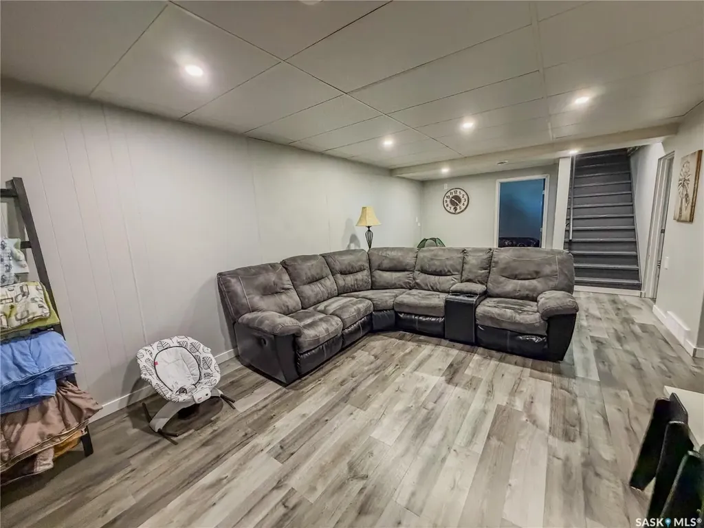 210 Wells Avenue E Langenburg SK S0A 2A0