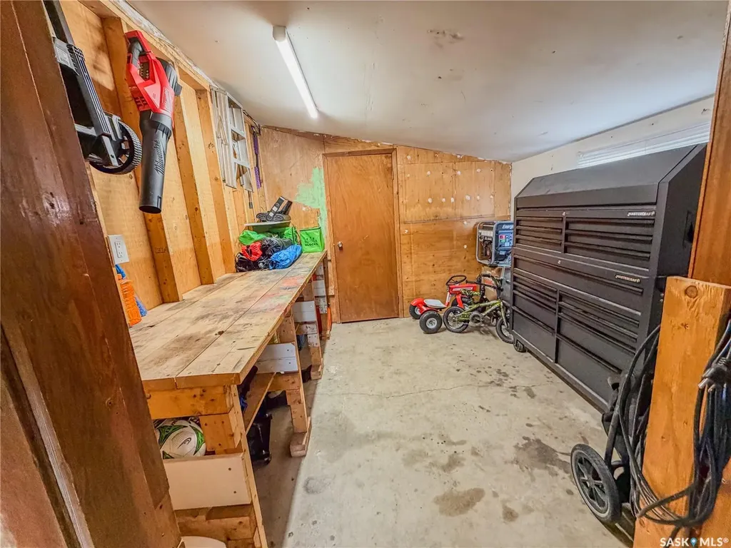 210 Wells Avenue E Langenburg SK S0A 2A0