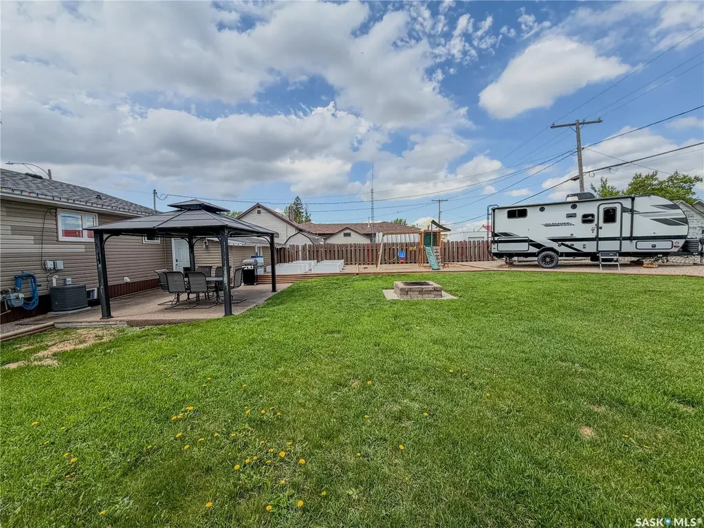 210 Wells Avenue E Langenburg SK S0A 2A0
