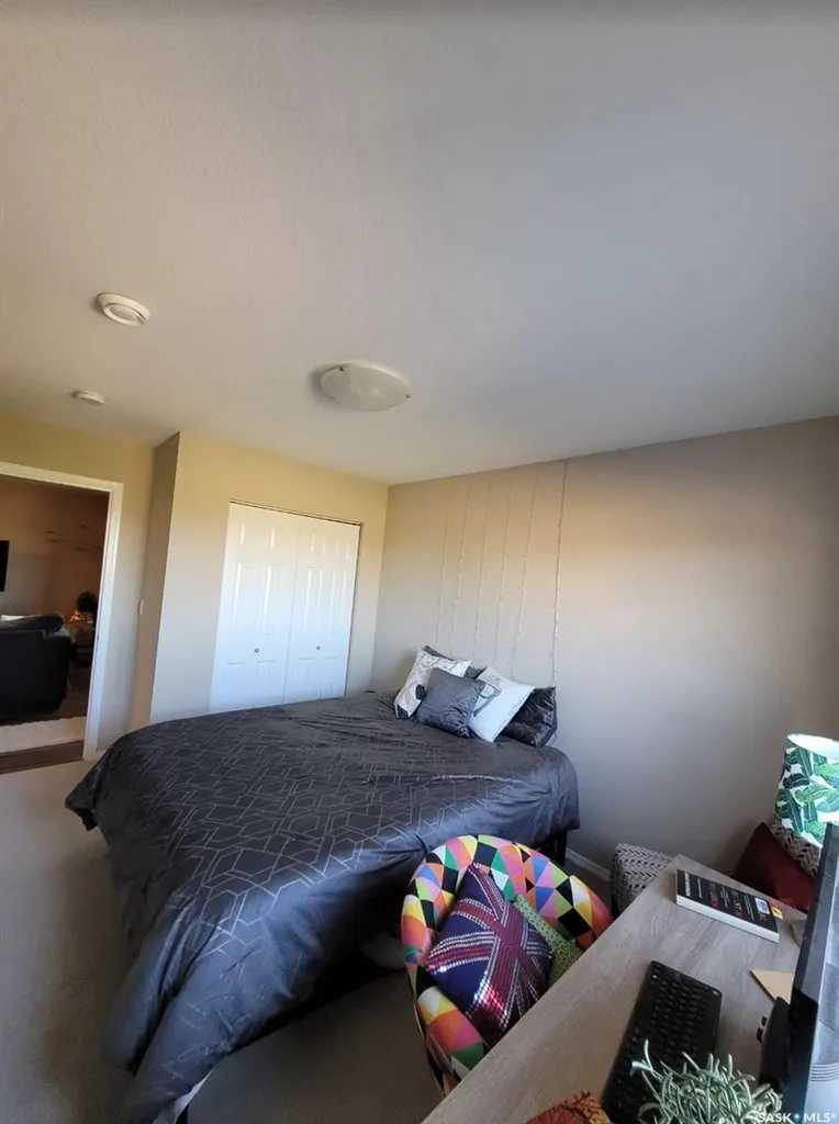 825 Gladstone Street E Swift Current SK S9H 5P1
