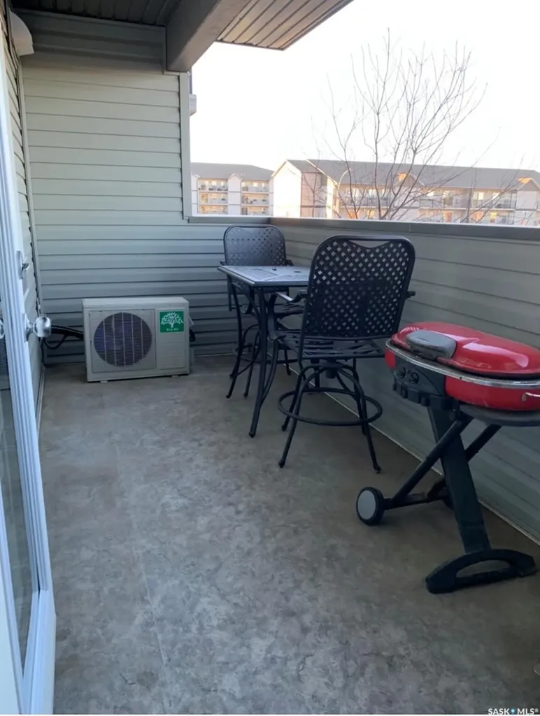 820 5th Street NE Weyburn SK S4H 2V2