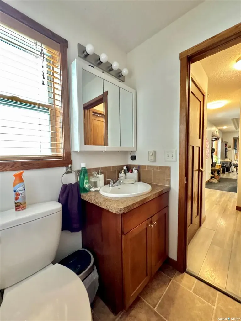 220 Fifth Street Bredenbury SK S0A 0H0