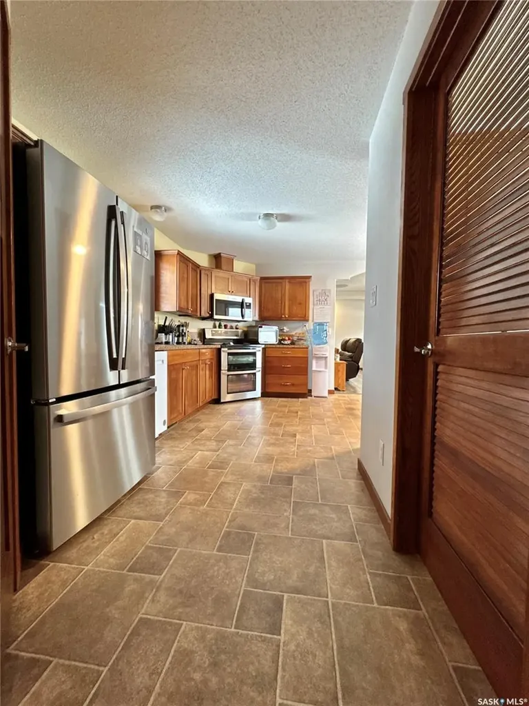 220 Fifth Street Bredenbury SK S0A 0H0