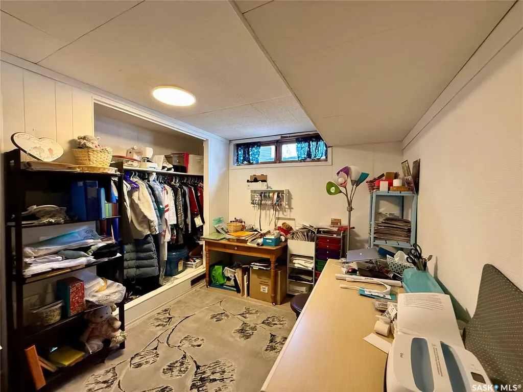 201 4th Avenue SE Eston SK S0L 1A0