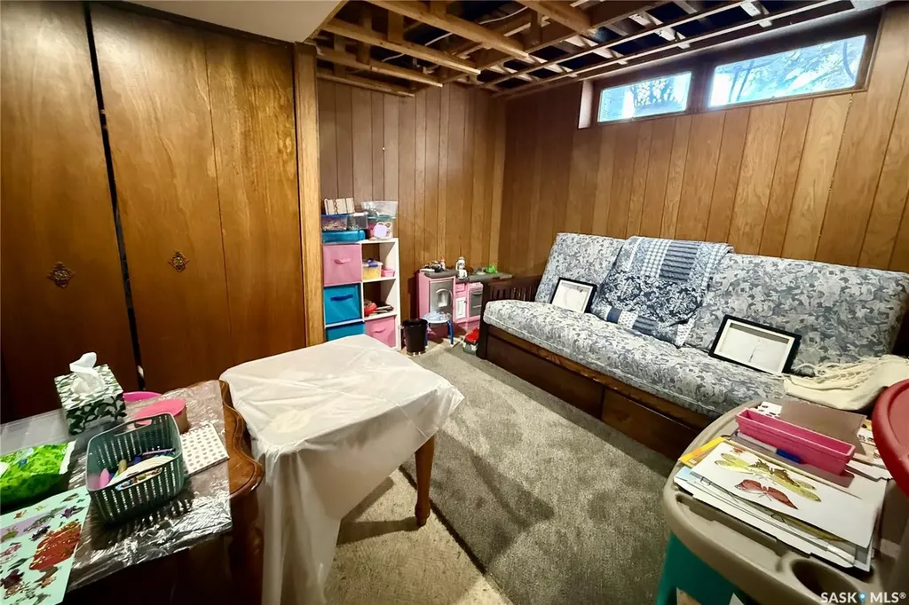 201 4th Avenue SE Eston SK S0L 1A0