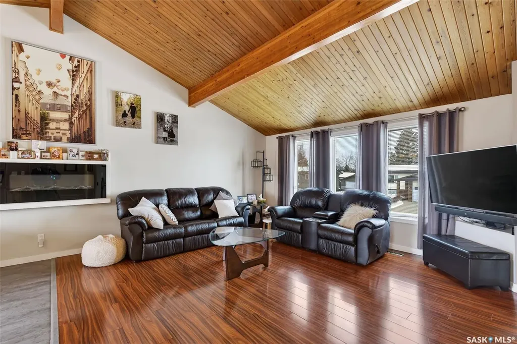 3389 Eagle Crescent Prince Albert SK S6V 7N5