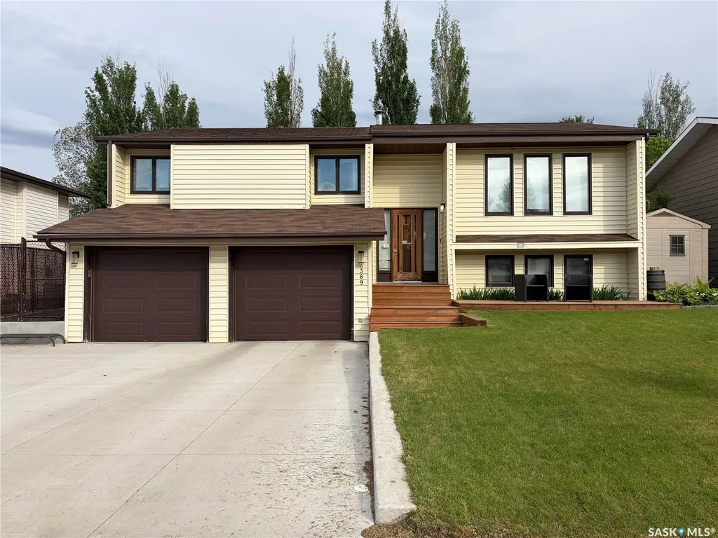 3389 Eagle Crescent Prince Albert SK S6V 7N5