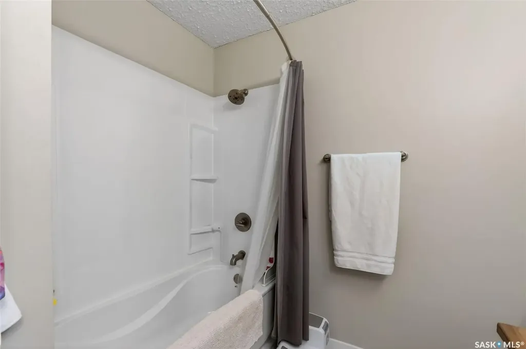 3389 Eagle Crescent Prince Albert SK S6V 7N5