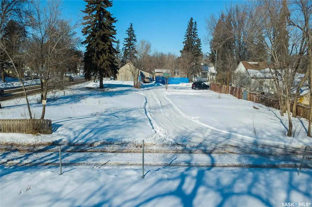 1232 1236 Idylwyld Drive N Saskatoon SK S7L 1A2