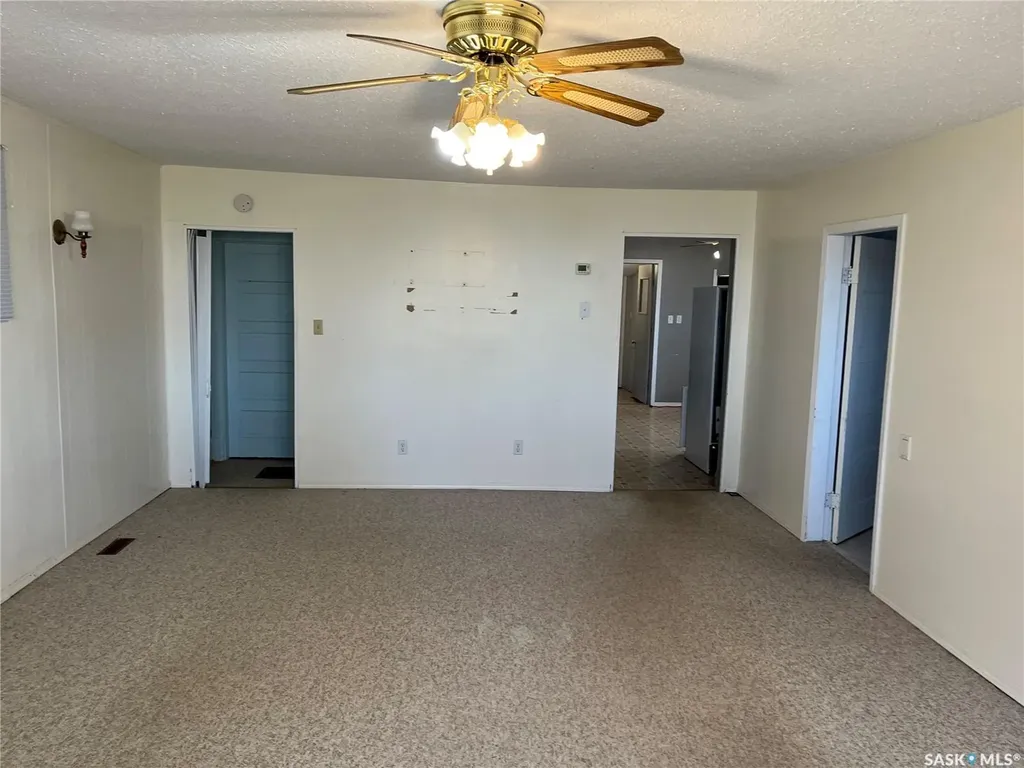 101 2nd Avenue E Lafleche SK S0H 2K0