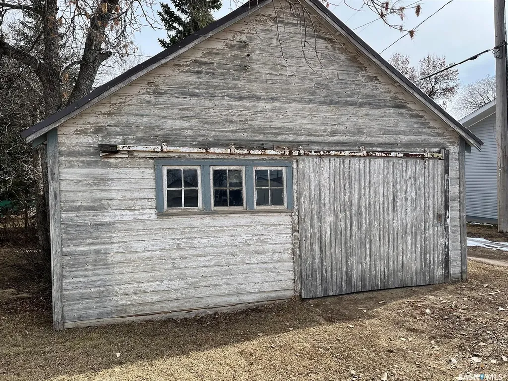 101 2nd Avenue E Lafleche SK S0H 2K0