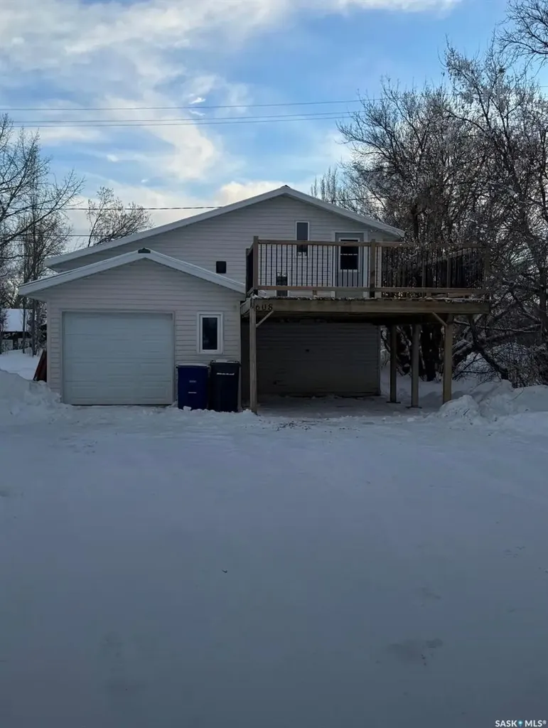 608 Whyte Street Loreburn SK S0H 2S0