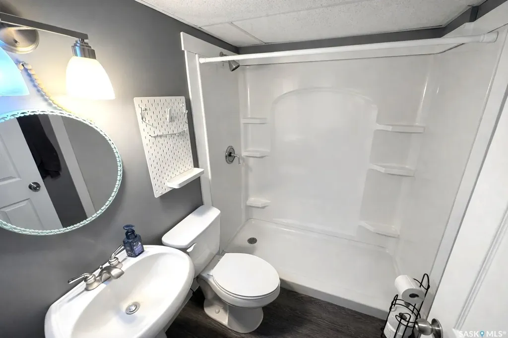 214 Pierce Street Strasbourg SK S0G 4V0