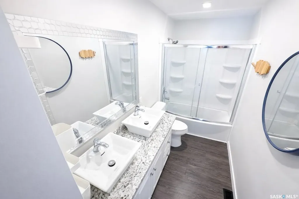214 Pierce Street Strasbourg SK S0G 4V0