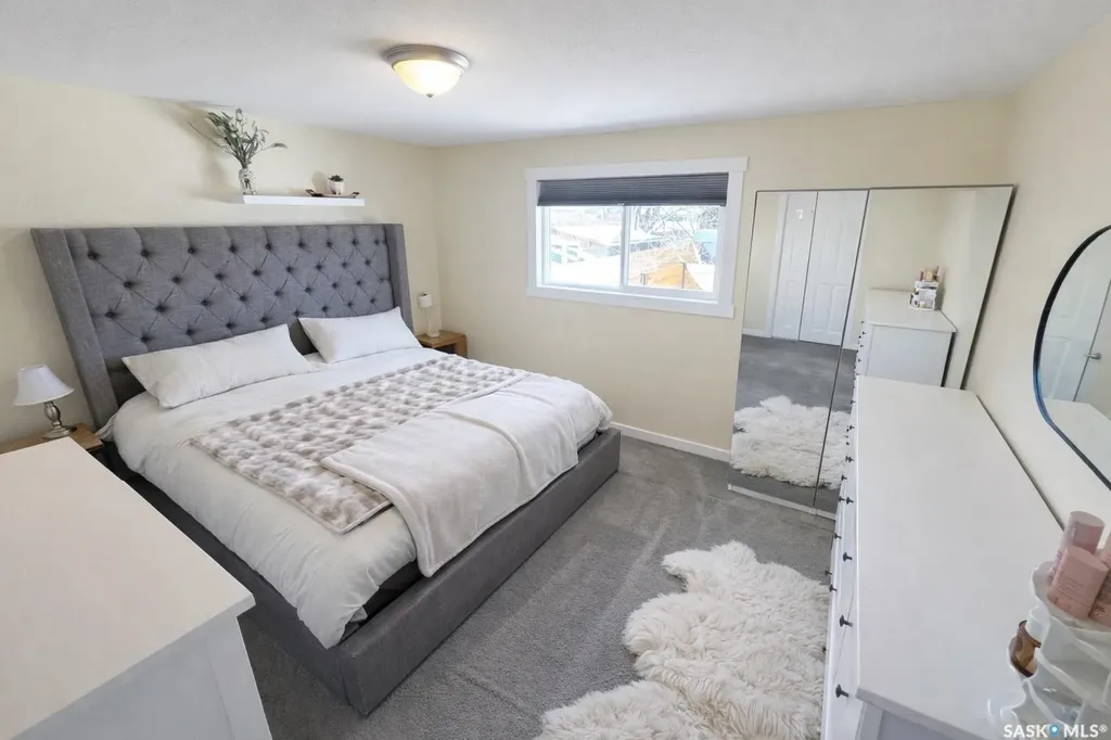 214 Pierce Street Strasbourg SK S0G 4V0