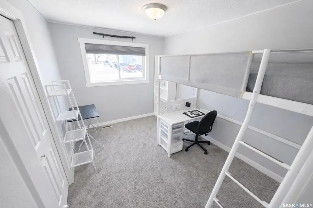 214 Pierce Street Strasbourg SK S0G 4V0