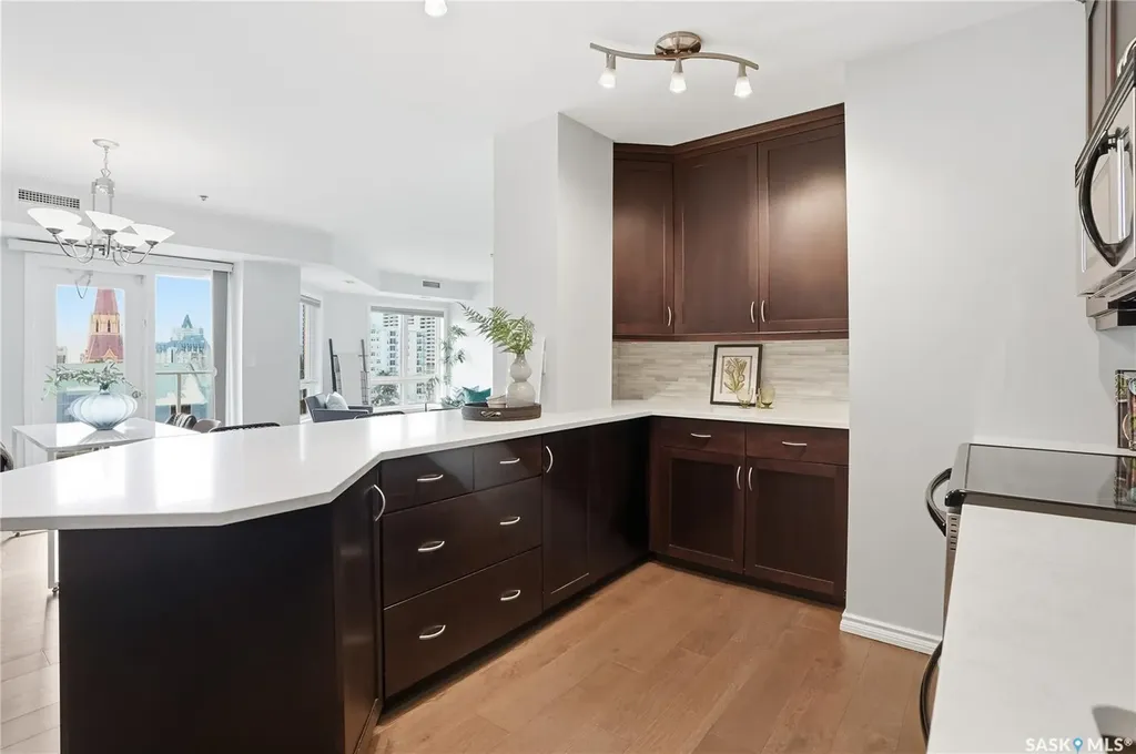 902 Spadina Crescent E Saskatoon SK S7K 0G8