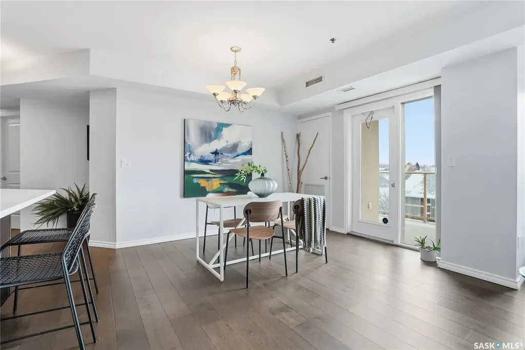 902 Spadina Crescent E Saskatoon SK S7K 0G8