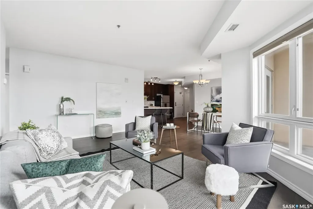 902 Spadina Crescent E Saskatoon SK S7K 0G8