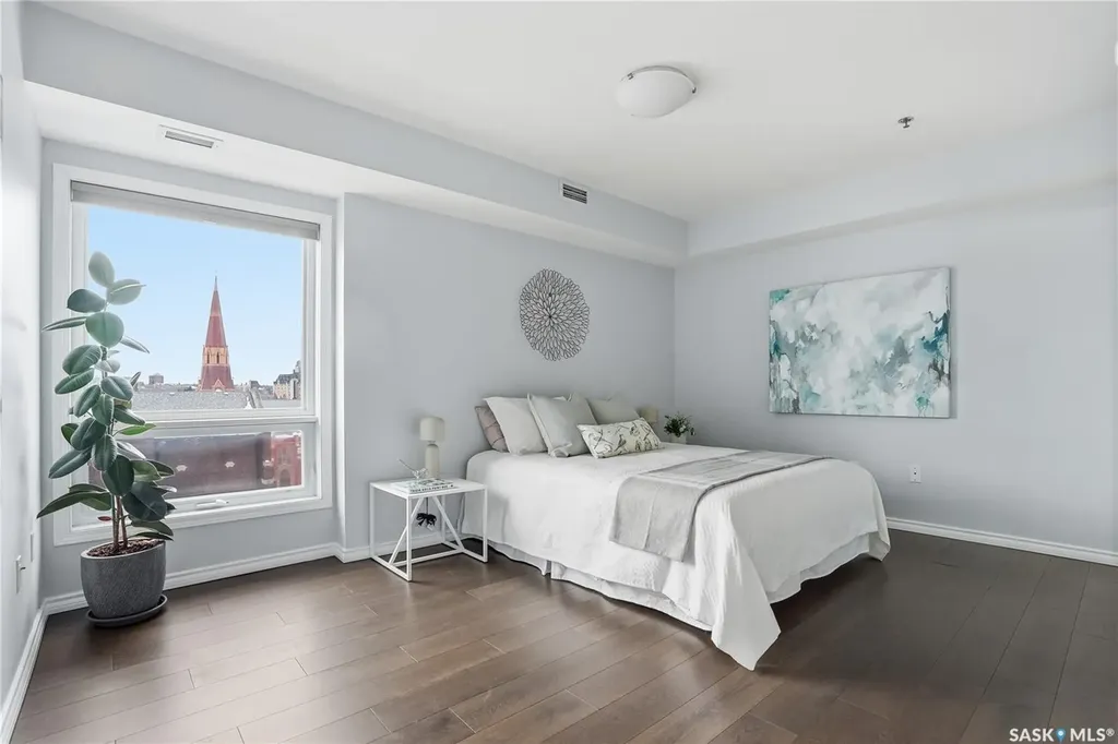 902 Spadina Crescent E Saskatoon SK S7K 0G8