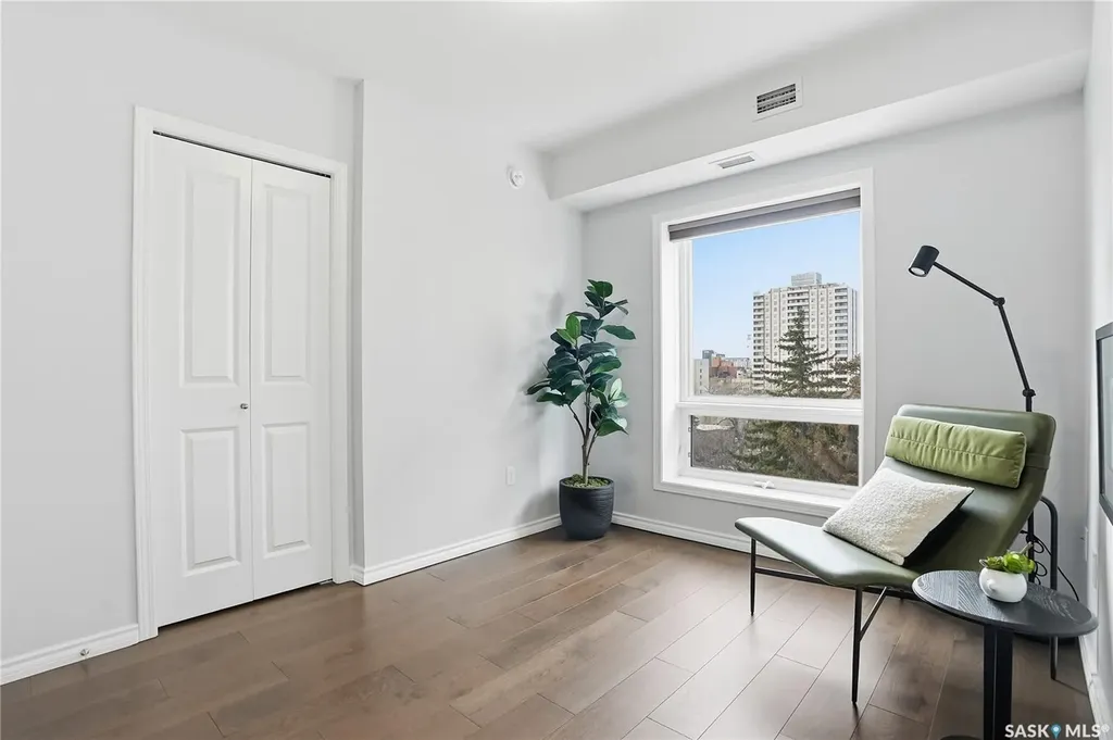 902 Spadina Crescent E Saskatoon SK S7K 0G8