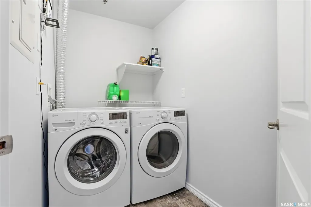 902 Spadina Crescent E Saskatoon SK S7K 0G8
