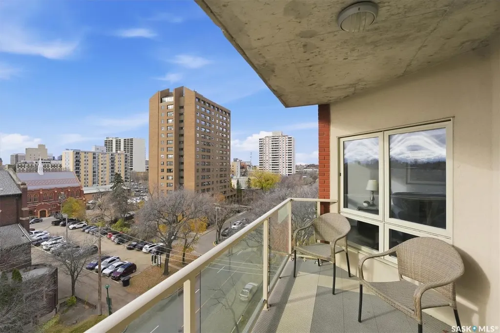 902 Spadina Crescent E Saskatoon SK S7K 0G8