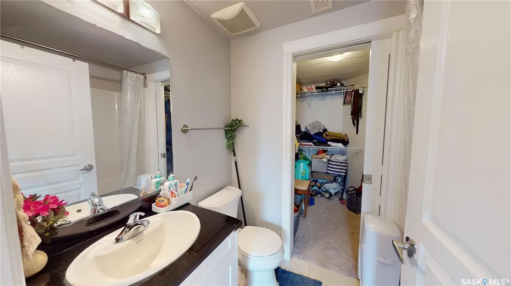 412 Willowgrove Square Saskatoon SK S7W 0T2