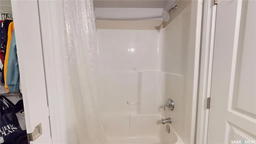 412 Willowgrove Square Saskatoon SK S7W 0T2