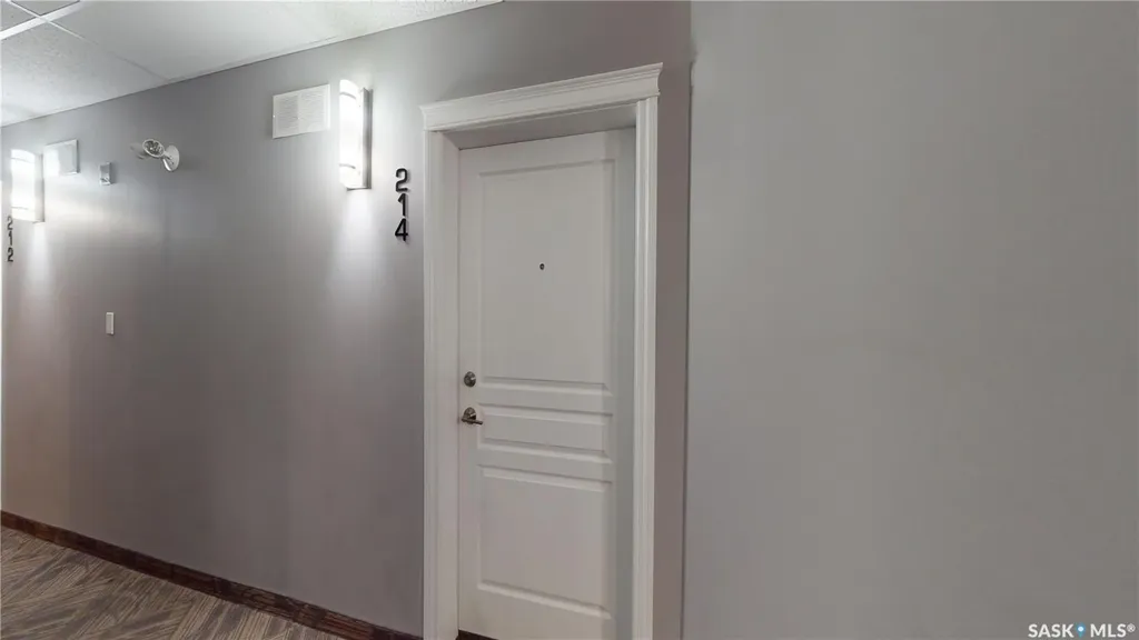 412 Willowgrove Square Saskatoon SK S7W 0T2