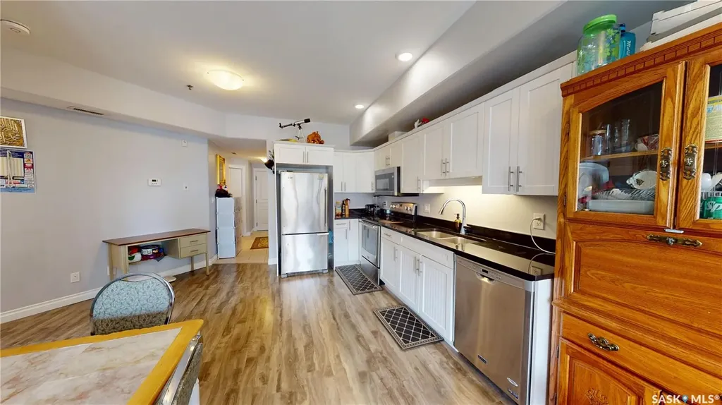 412 Willowgrove Square Saskatoon SK S7W 0T2