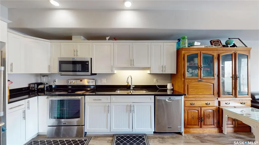 412 Willowgrove Square Saskatoon SK S7W 0T2