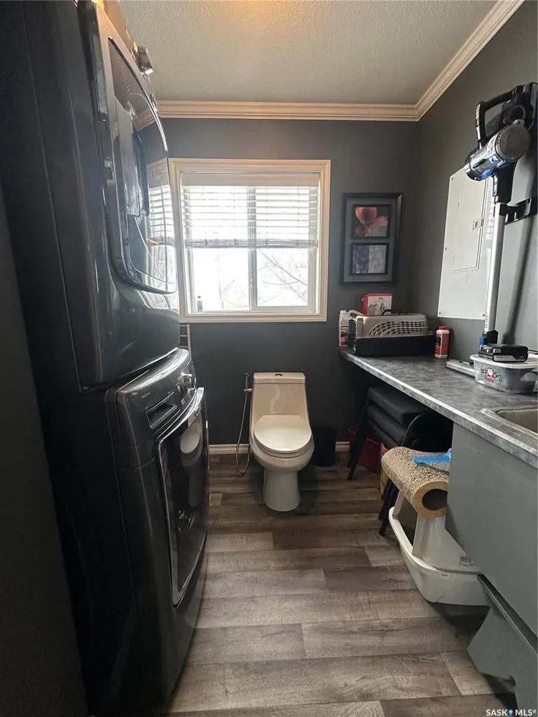 825 Park Drive Good Lake Rm No. 274 SK S0A 0L0