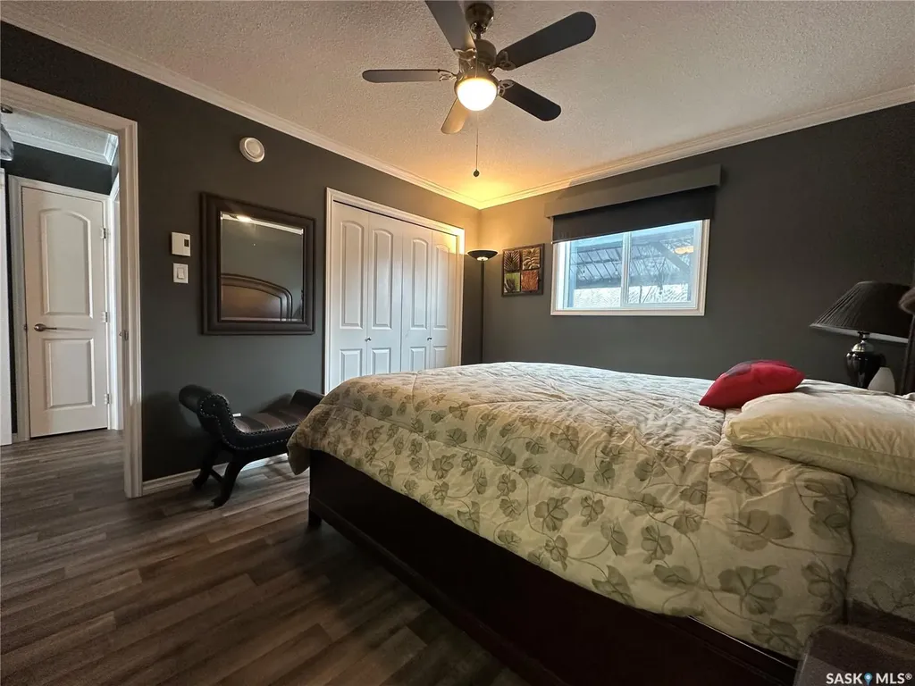 825 Park Drive Good Lake Rm No. 274 SK S0A 0L0