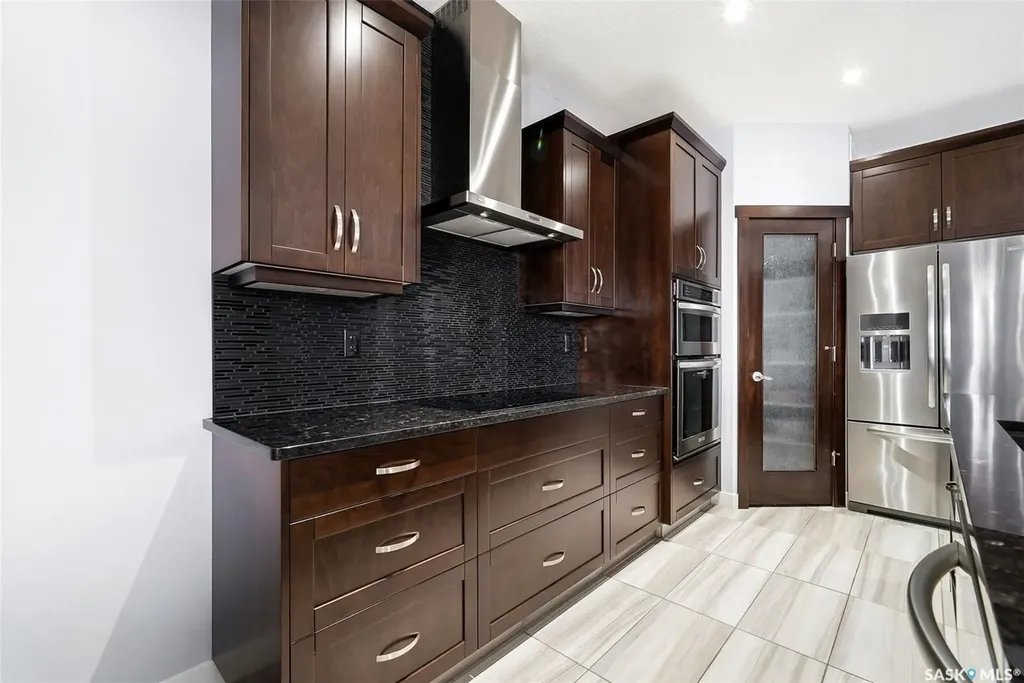 3921 Red Lily Bay Regina SK S4V 1S3