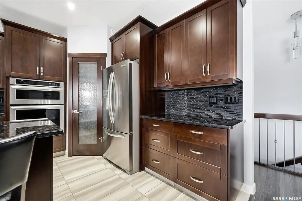 3921 Red Lily Bay Regina SK S4V 1S3