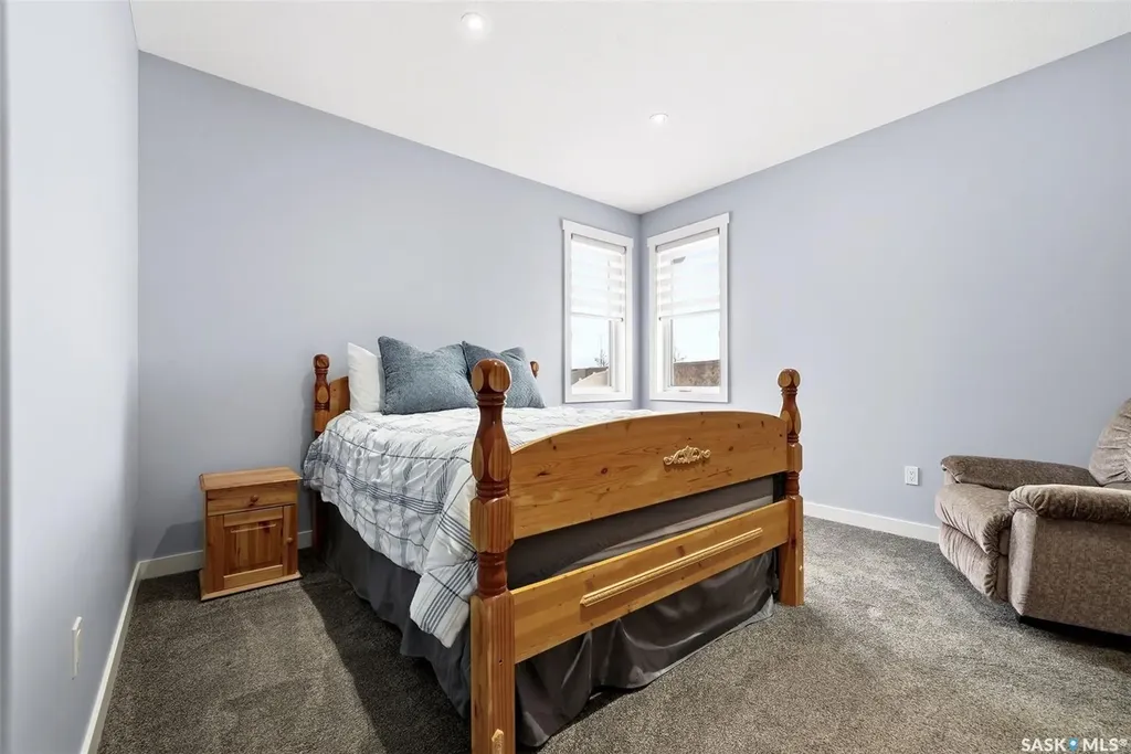 3921 Red Lily Bay Regina SK S4V 1S3