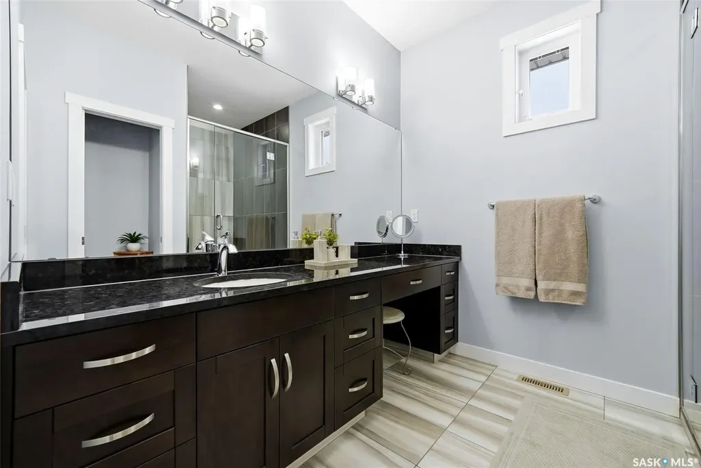 3921 Red Lily Bay Regina SK S4V 1S3
