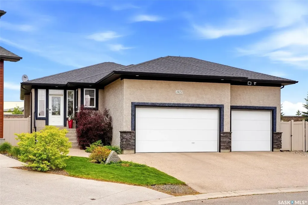 3921 Red Lily Bay Regina SK S4V 1S3