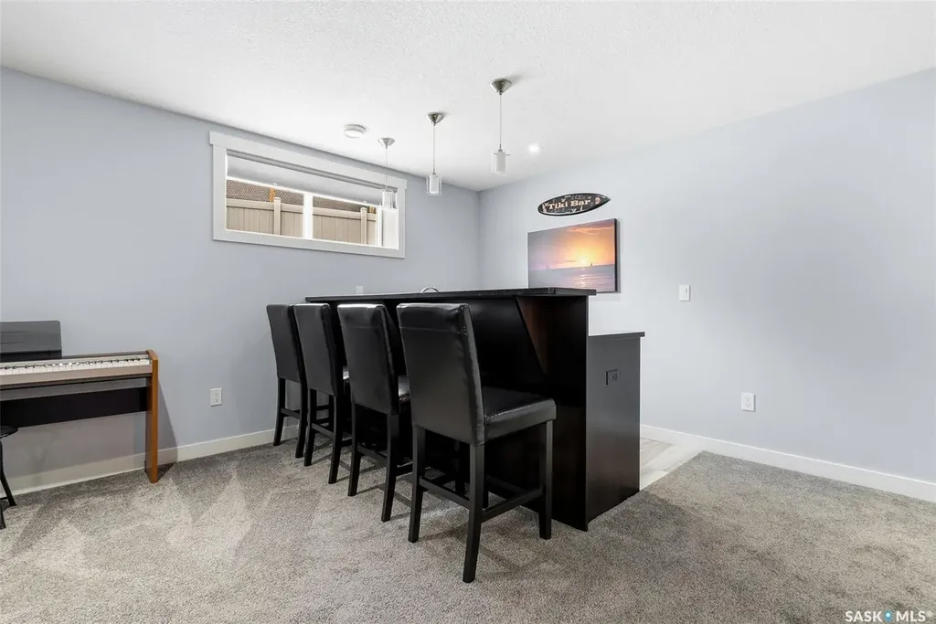 3921 Red Lily Bay Regina SK S4V 1S3