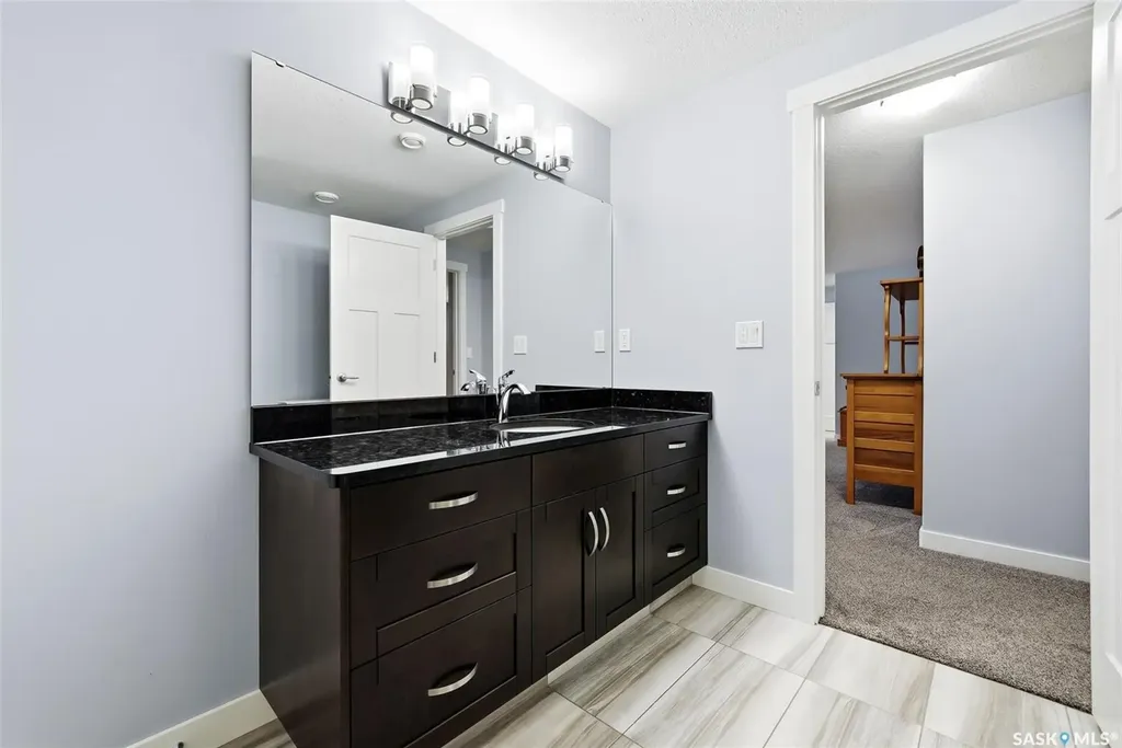 3921 Red Lily Bay Regina SK S4V 1S3