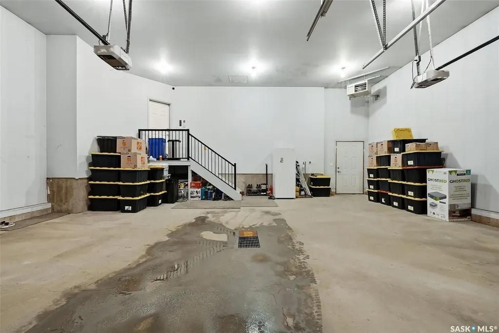 3921 Red Lily Bay Regina SK S4V 1S3