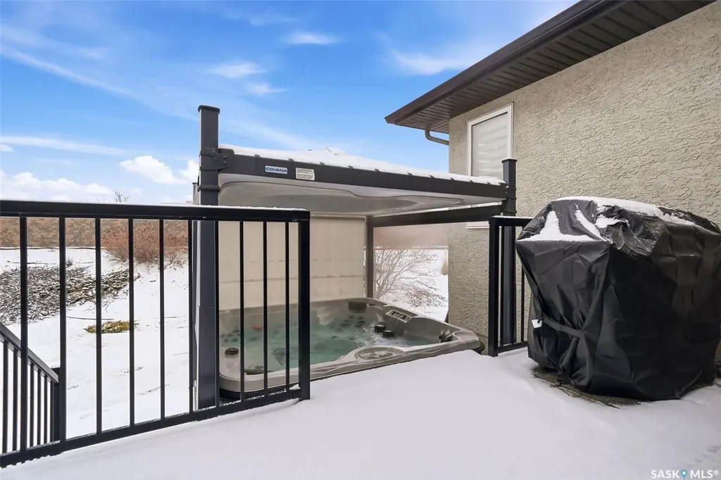 3921 Red Lily Bay Regina SK S4V 1S3