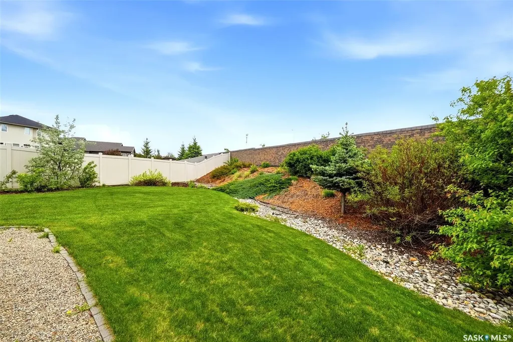 3921 Red Lily Bay Regina SK S4V 1S3