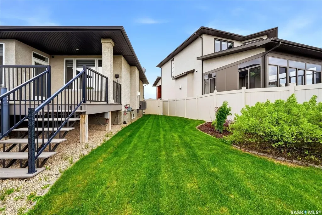 3921 Red Lily Bay Regina SK S4V 1S3