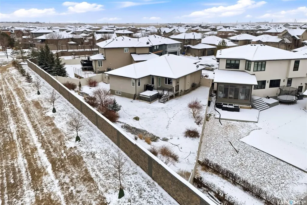 3921 Red Lily Bay Regina SK S4V 1S3