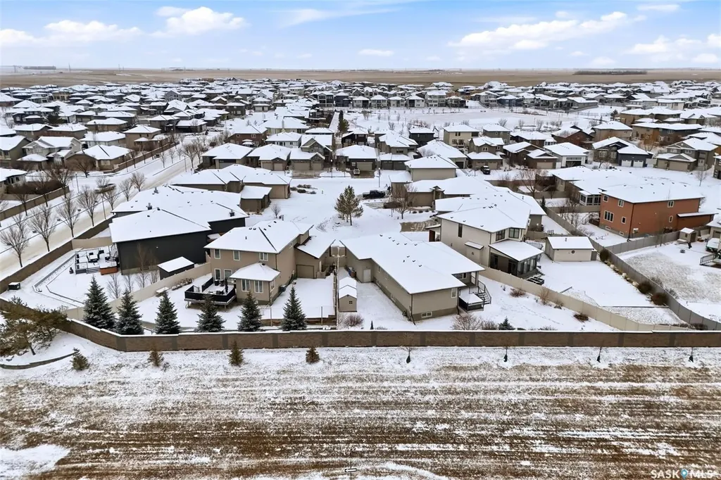 3921 Red Lily Bay Regina SK S4V 1S3