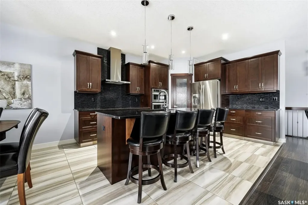 3921 Red Lily Bay Regina SK S4V 1S3