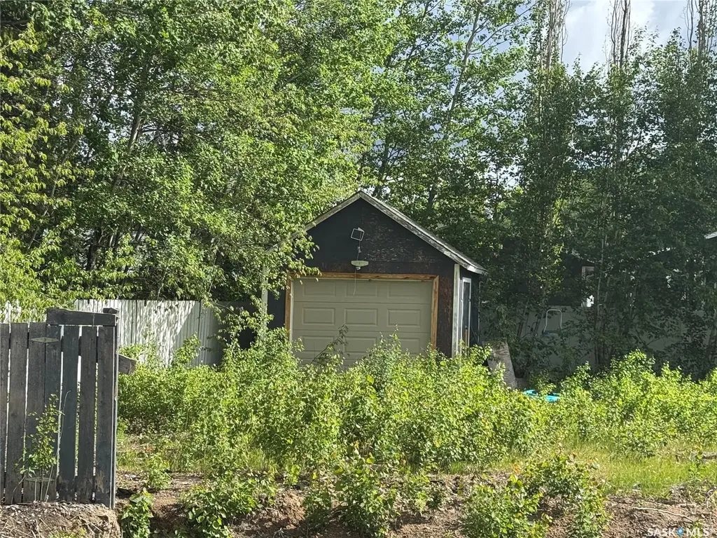 131 Venessa Drive Air Ronge SK S0J 3G0