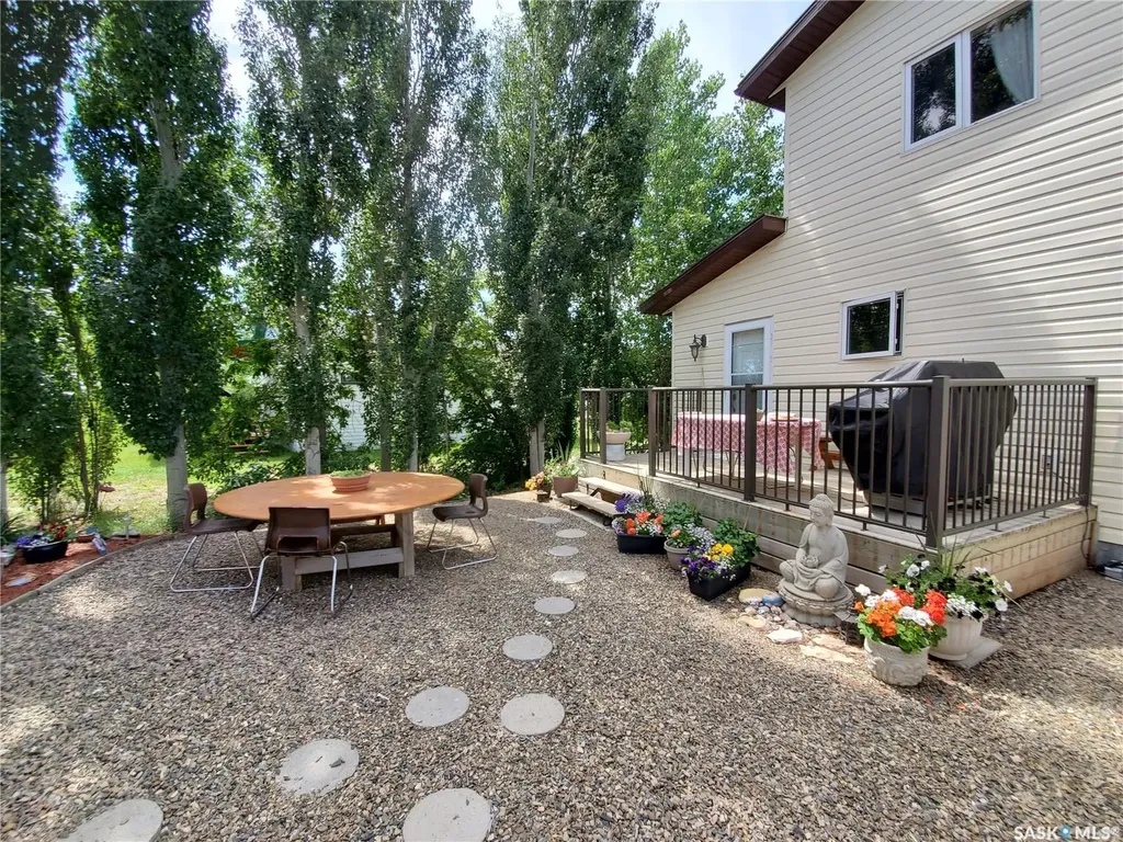 325 Ruby Drive Coteau Rm No. 255 SK S0L 0G0